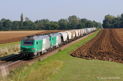 Les BB75057 et BB75060 à Osmoy.