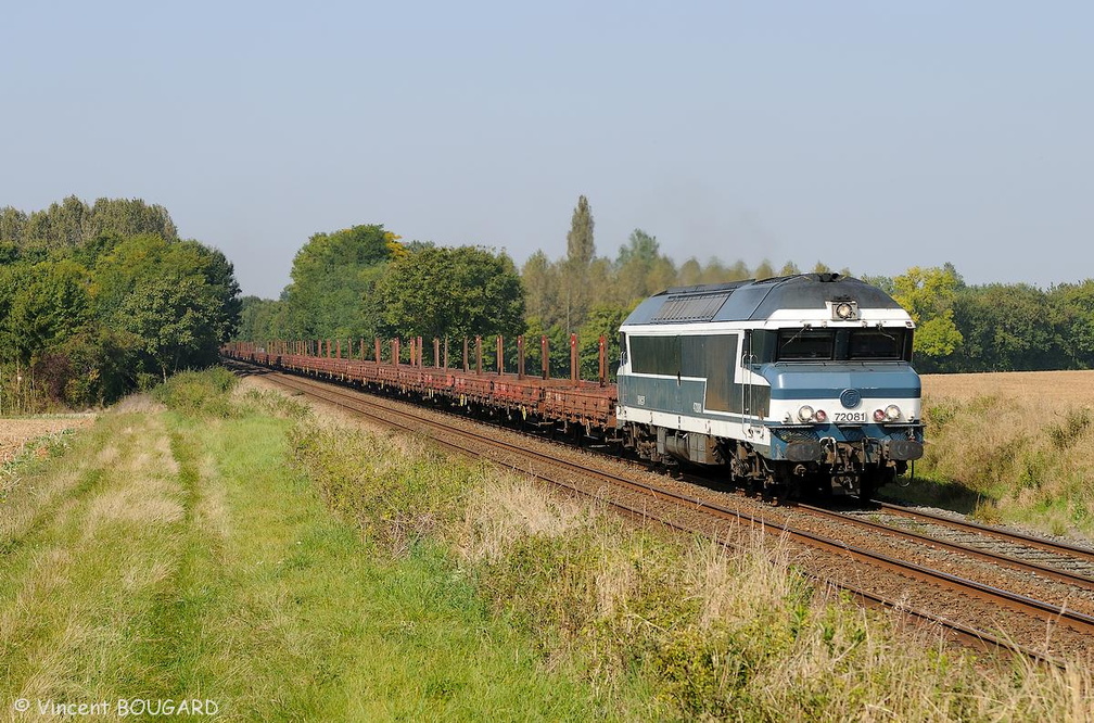 La CC72081 à Savigny-en-Septaine.