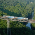 L'X2889 sur le viaduc de Rouzat.