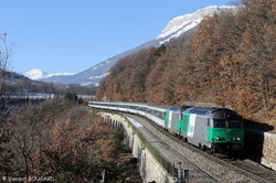 Les BB67469 et BB67501 près de La Freissinouse.