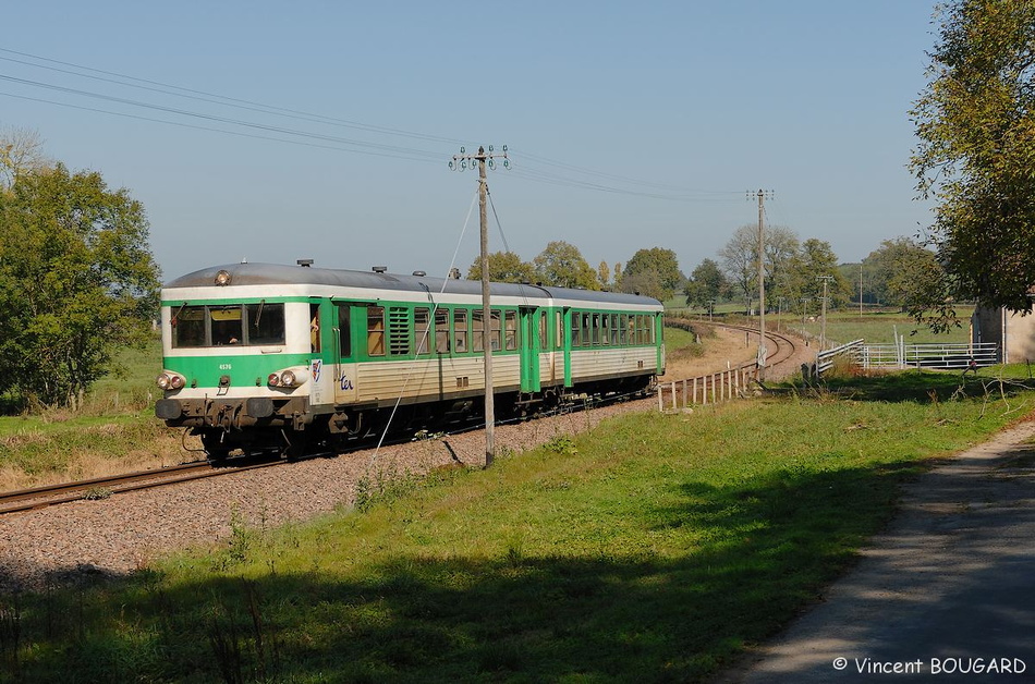 L'X4576 près d'Etang-sur-Arroux.