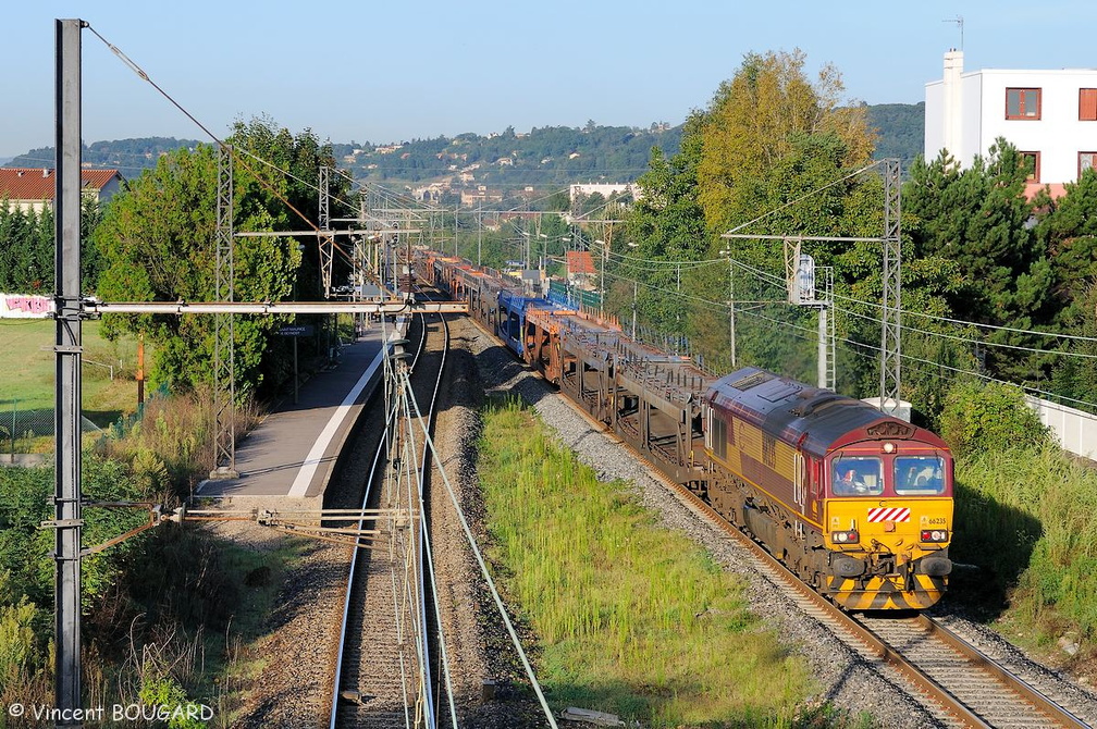 La Class 66235 à St Maurice-de-Beynost.