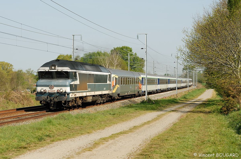 La CC72061 à Combourg.