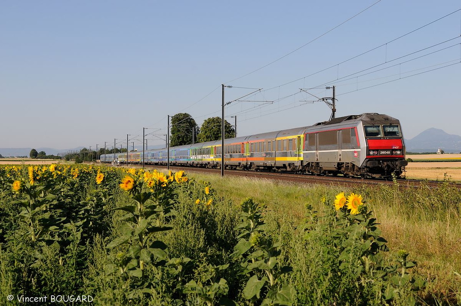 La BB26048 à Thuret.