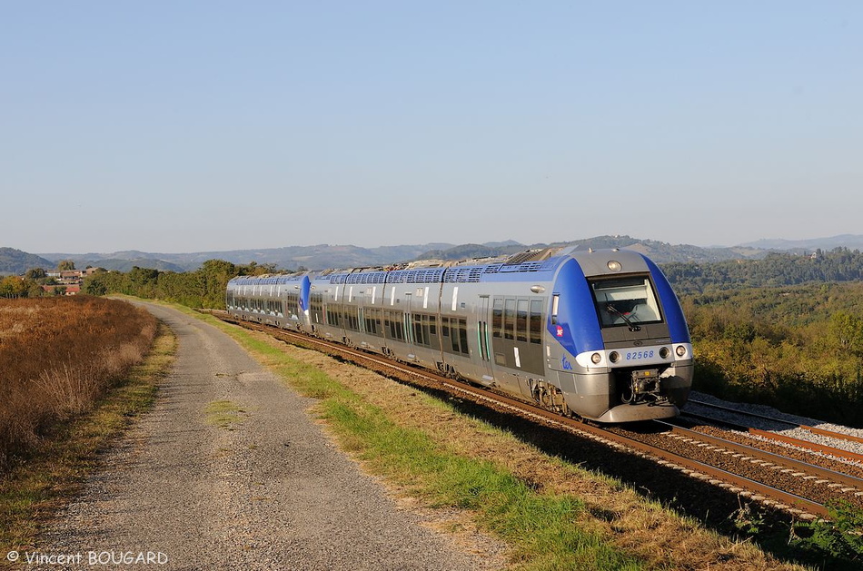 B82568 at St Hilaire-du-Rosier.