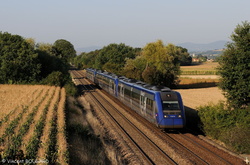 X72613 at Les Chères.