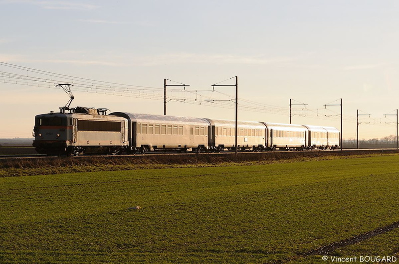 La BB25638 près de Meximieux.