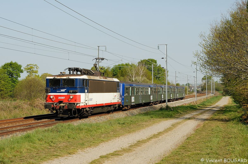 La BB25597 près de Combourg.