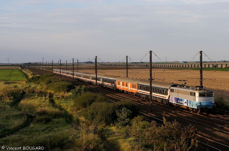 La BB9326 à Artenay.