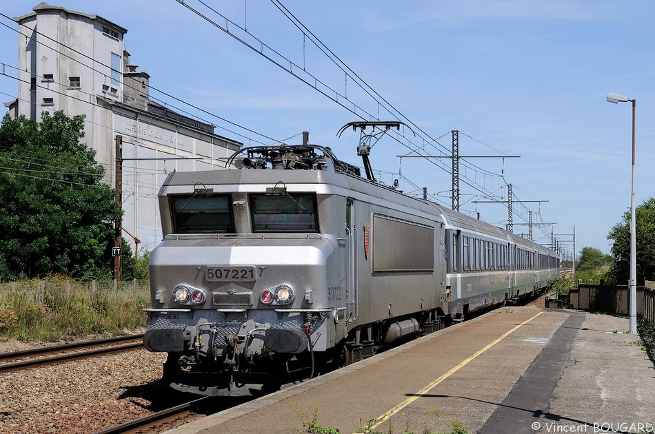 La BB7221 à Boisseaux.