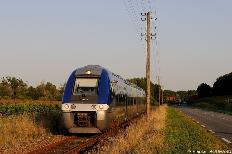 L'X76554 près de Ponts-et-Marais.