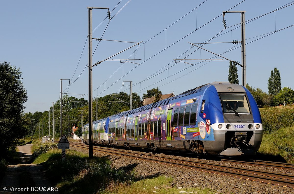 L'X76507 près de St Germain-des-Fossés.