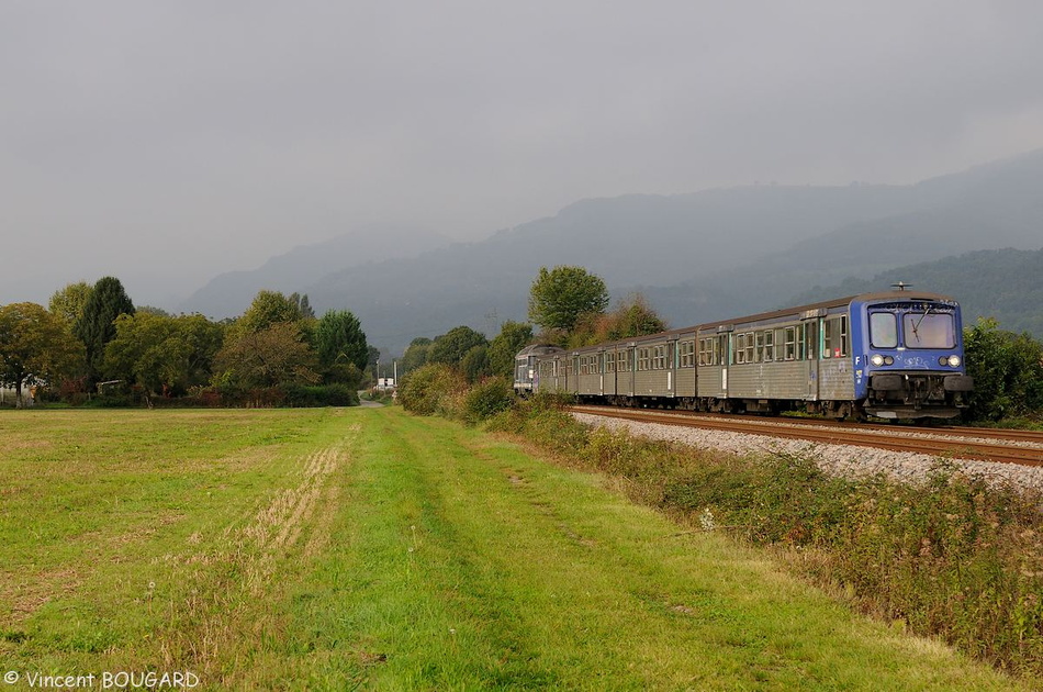 La BB67377 près de Vourey.