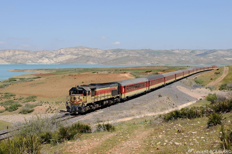 La DH373 près de la gare de Touabaa.