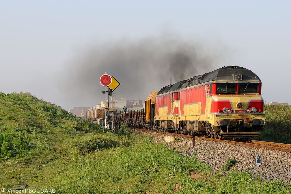 Les DF110 et DF114 près de Ksar-el-Kebir.