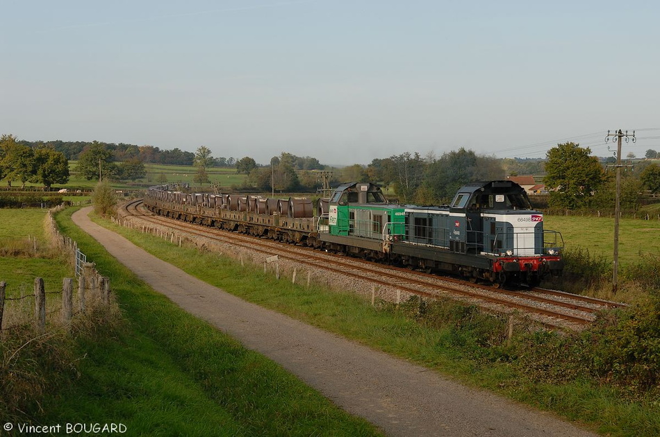 Les BB 66498 et BB 69491 près de Volesvres avec un train de fret de Coils pour Digoin. 66498&69491_volesvres.jpg