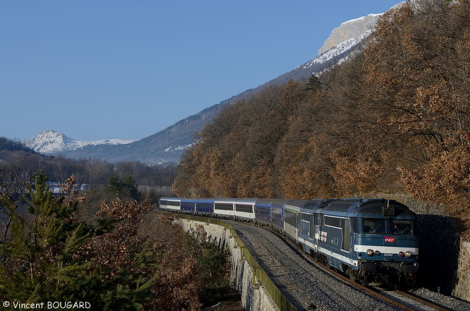 Les BB67367 et BB67360 près de La Freissinouse.