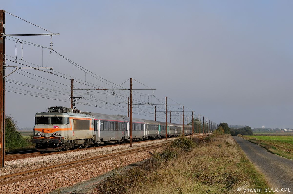 La BB7316 près de Rouvray-St-Denis.