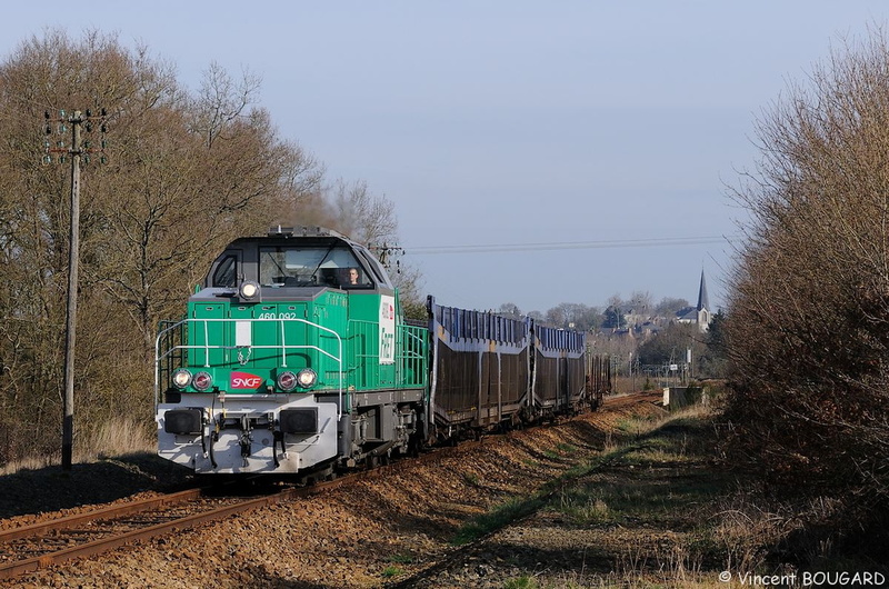 La BB60092 près de Retiers.