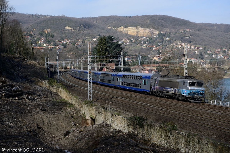 La BB7323 à St Romain-au-Mont-d'Or.