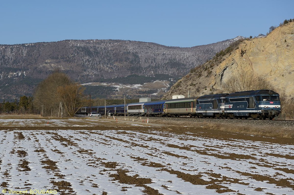 Les BB67367 et BB67360 près de Montmaur.