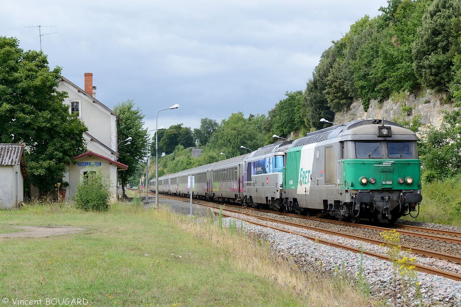 13_67460&67576_taillebourg_3835&Nantes-Bordeaux_BB67400_20130809.jpg