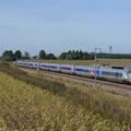 Le TGV Réseau 4503 près de Civrieux.