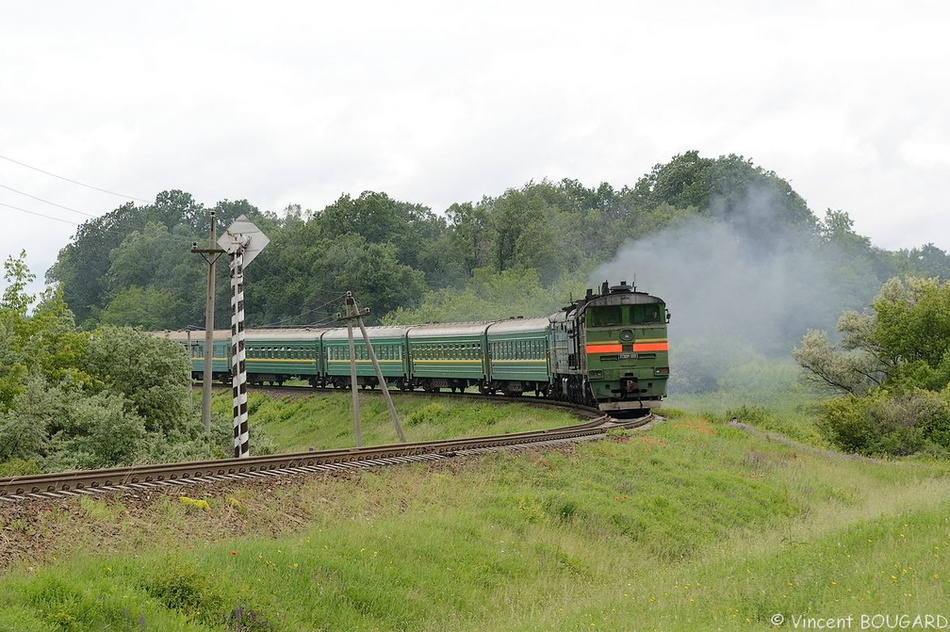 3TE10M-0021 and 3TE10M-0019 near Frunză.