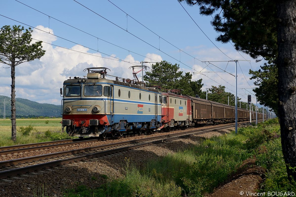 La Classe 40-0698 près de Cap Roşu.