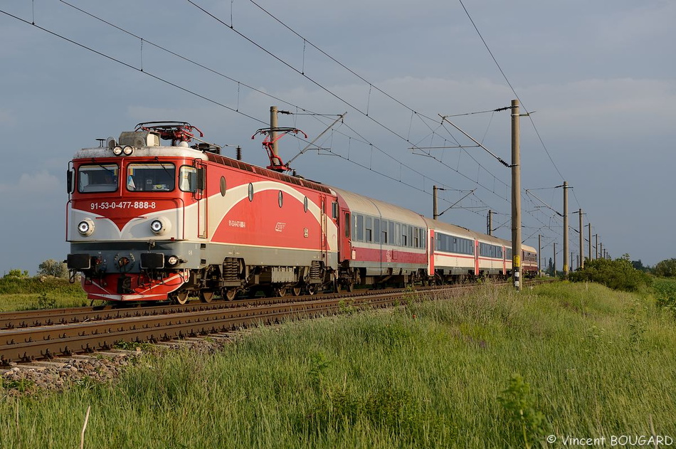 20_888_bizighesti&Roumanie_TER_Class477_20130607.jpg