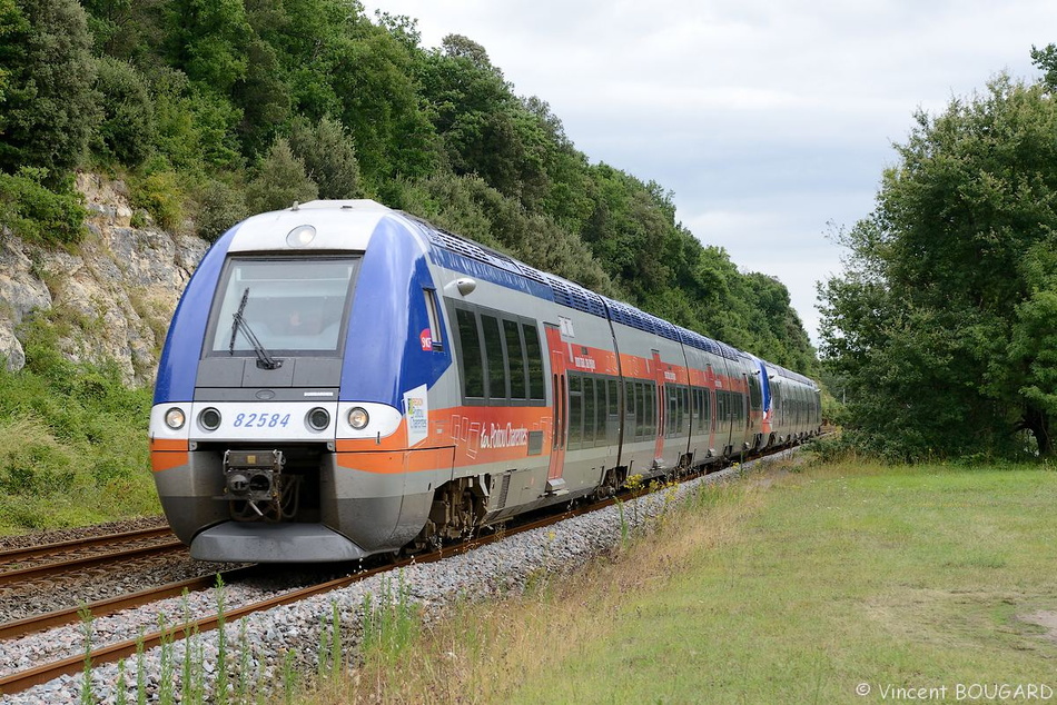 Le B82584 à Taillebourg.