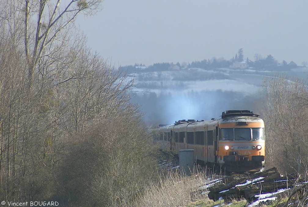 La RTG T2033-T2034 près de Chalignat.