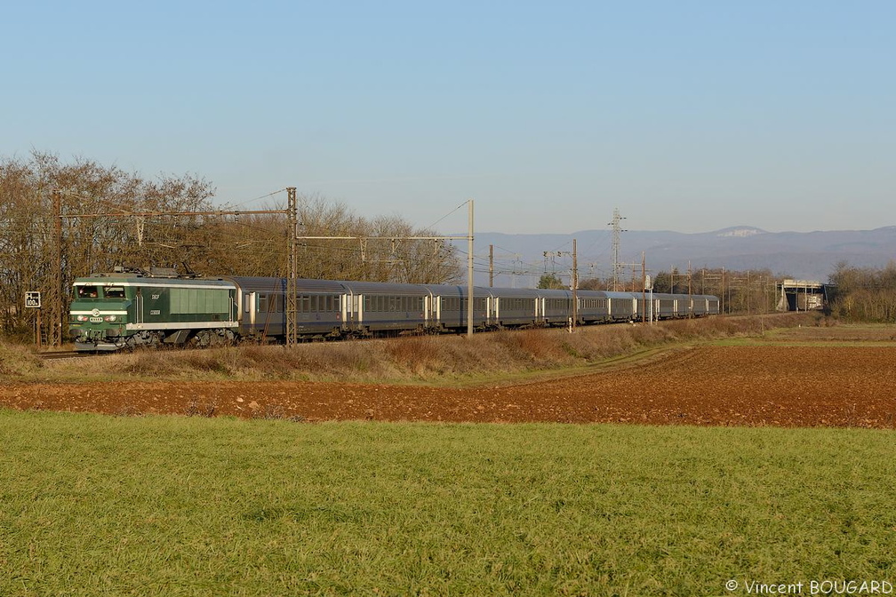 La CC6558 près de Leyment.