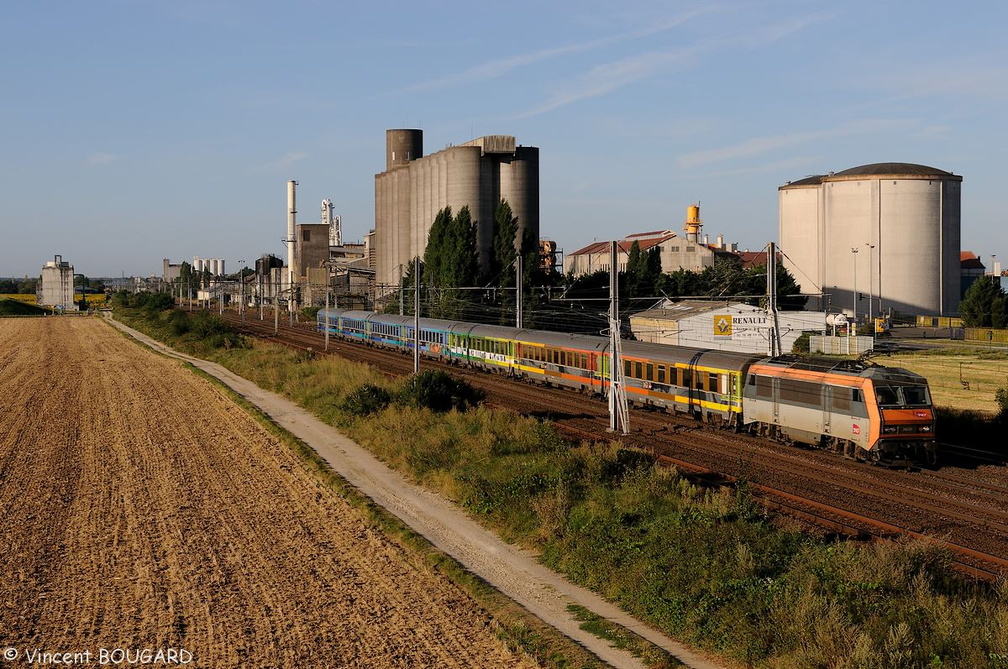 La BB26036 à Artenay.