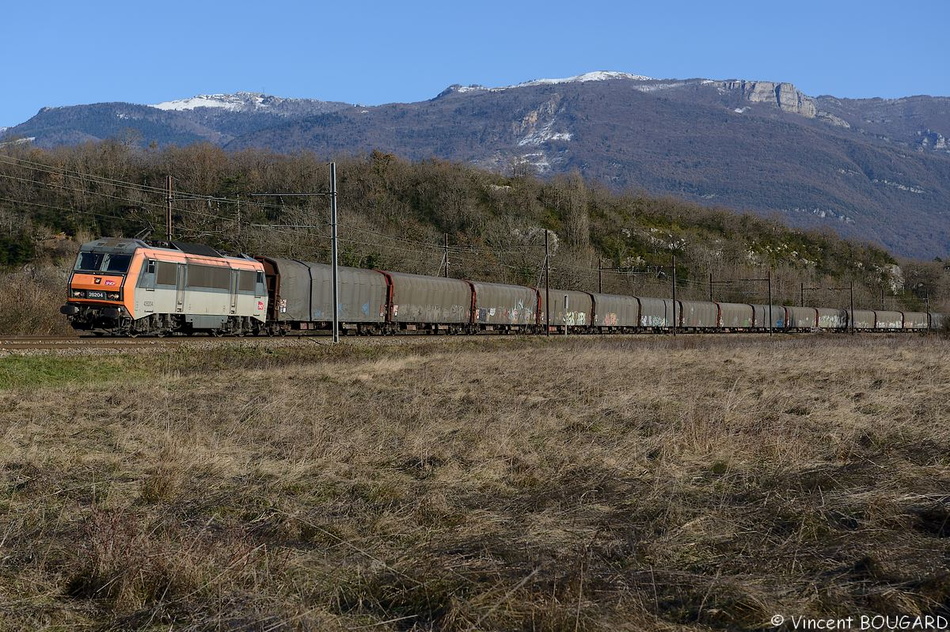 La BB26204 près d'Artemare.