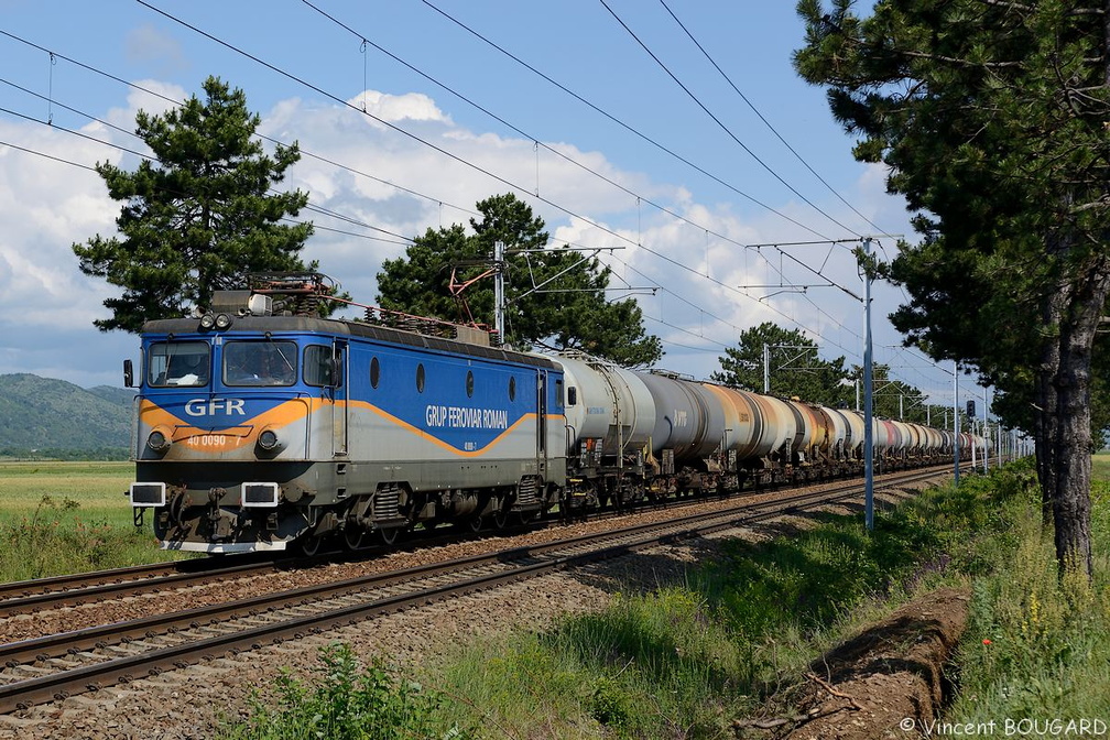 La Classe 40-0090 près de Cap Roşu.