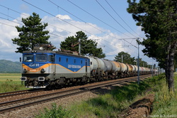 Class 40-0090 near Cap Roşu.