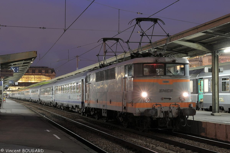 La BB9269 à Paris Gare-de-Lyon.