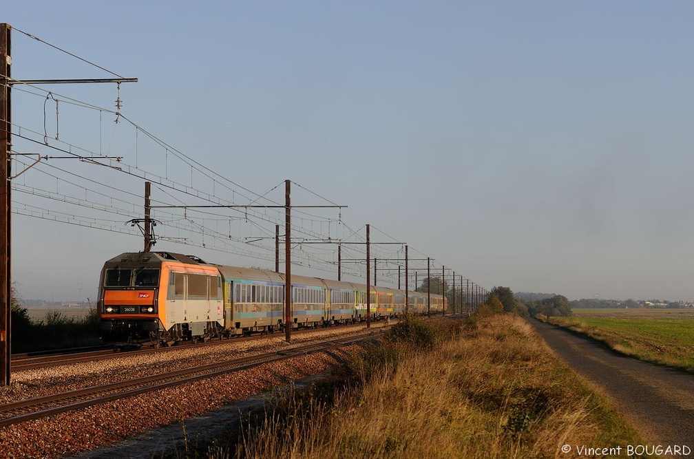 La BB26038 près de Rouvray-St-Denis.