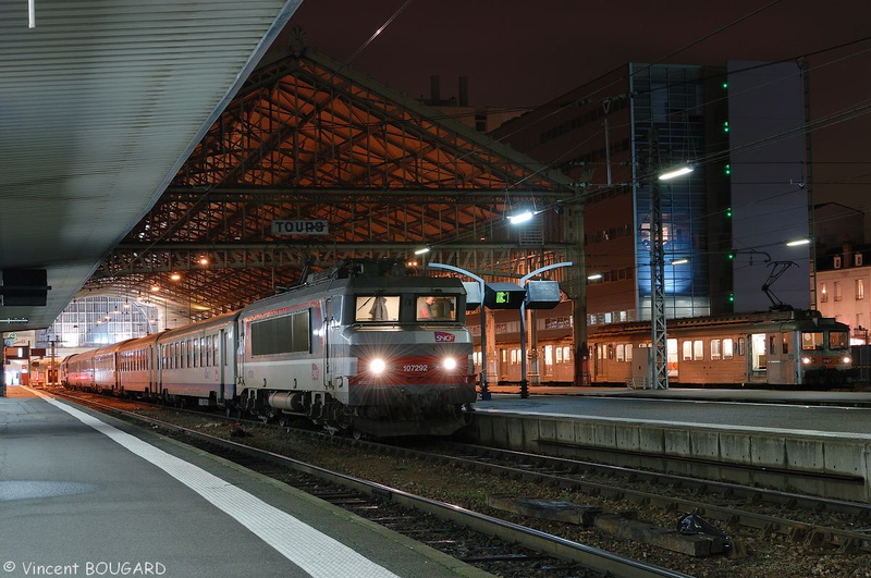 La BB7292 et la Z5395 à Tours.