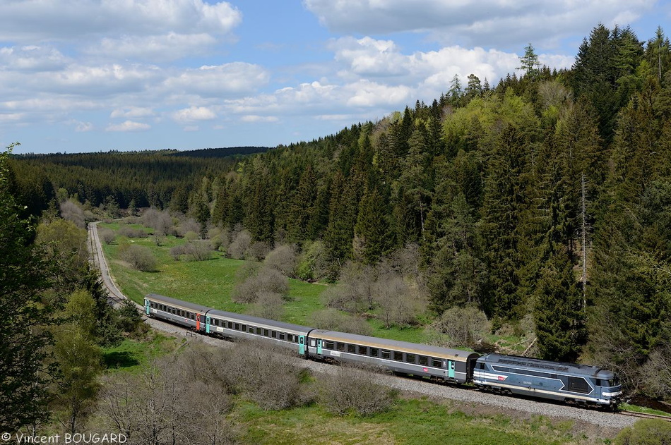 La BB67496 près de St Julien-Puy-Lavèze.