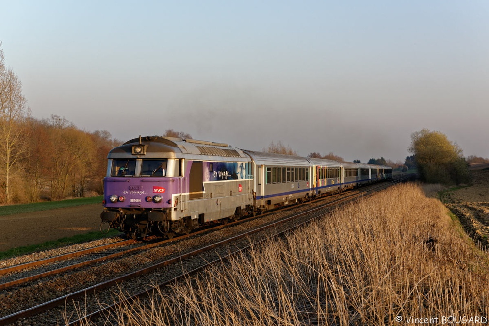 La BB67464 près de Mommenheim.