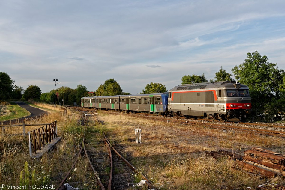 La BB67566 à Bellenaves.